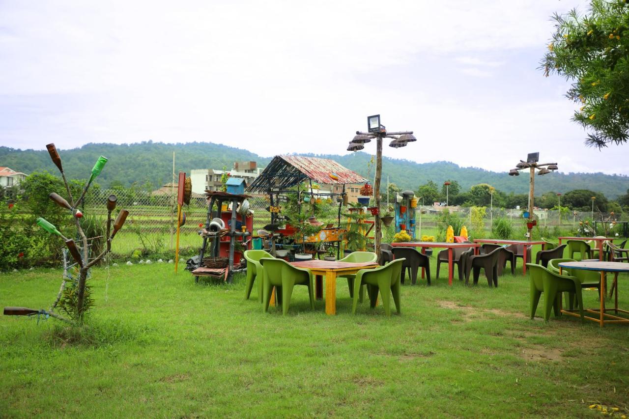 Corbett Treat Resort Рамнаґар Екстер'єр фото