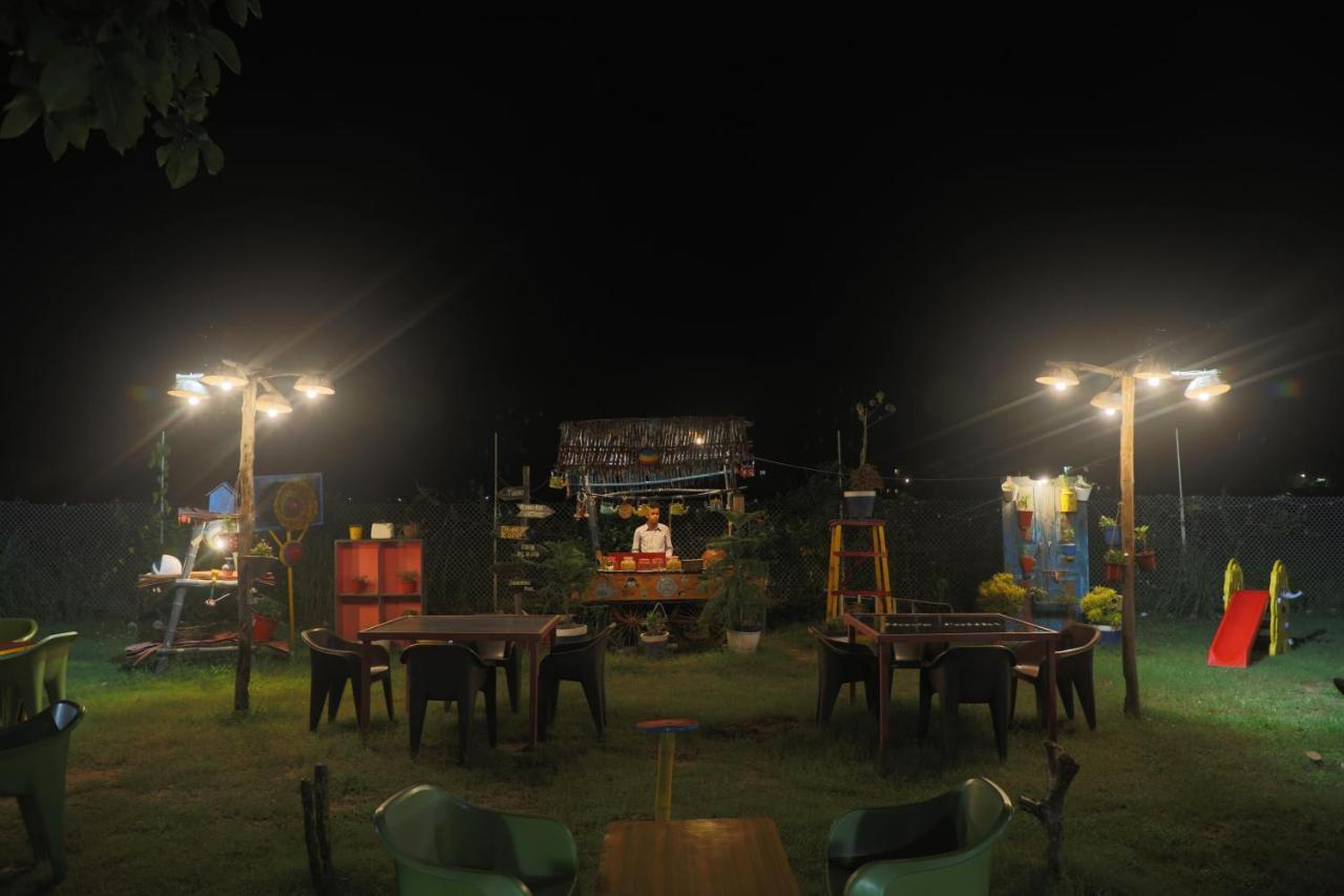 Corbett Treat Resort Рамнаґар Екстер'єр фото