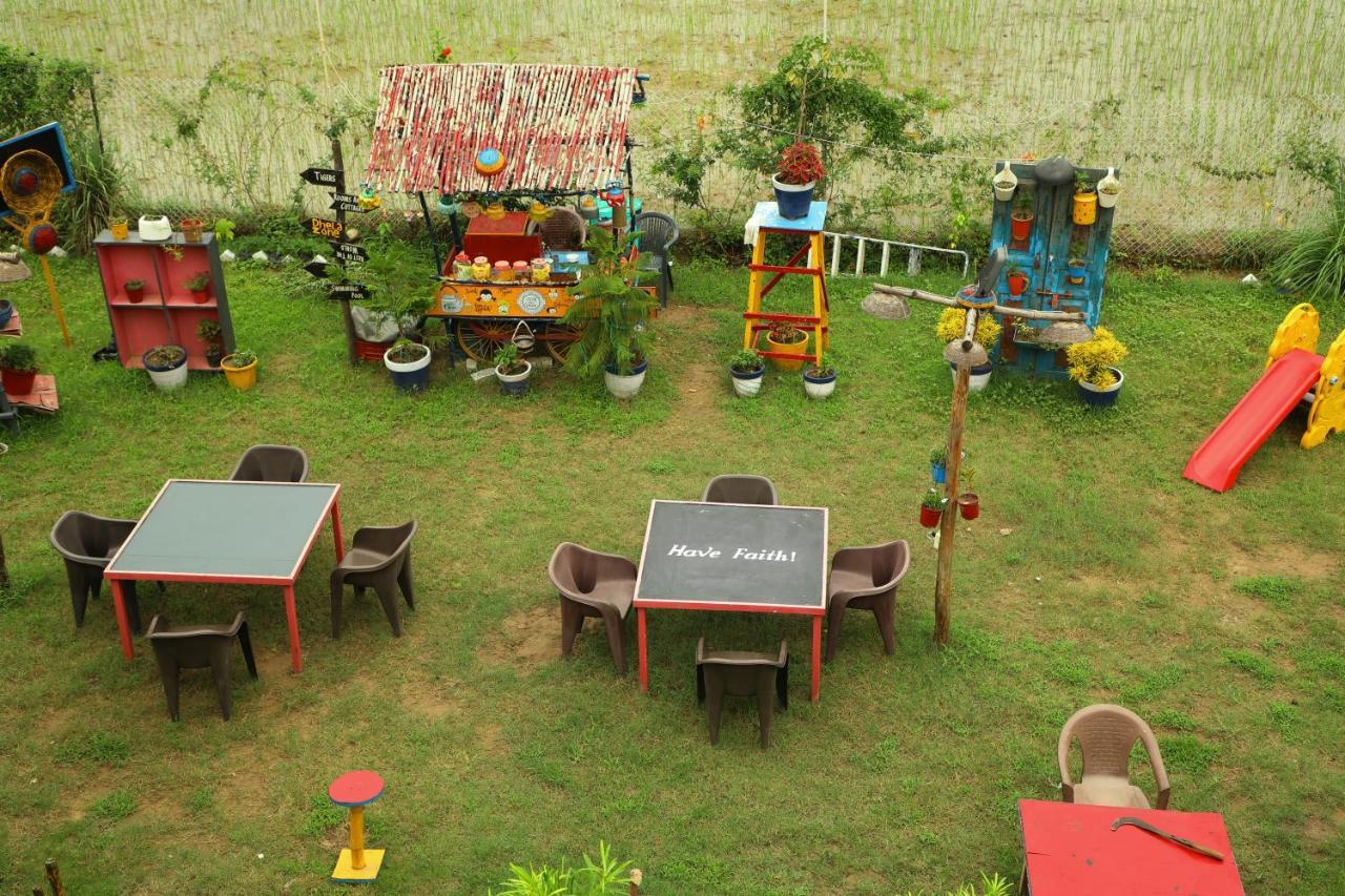 Corbett Treat Resort Рамнаґар Екстер'єр фото
