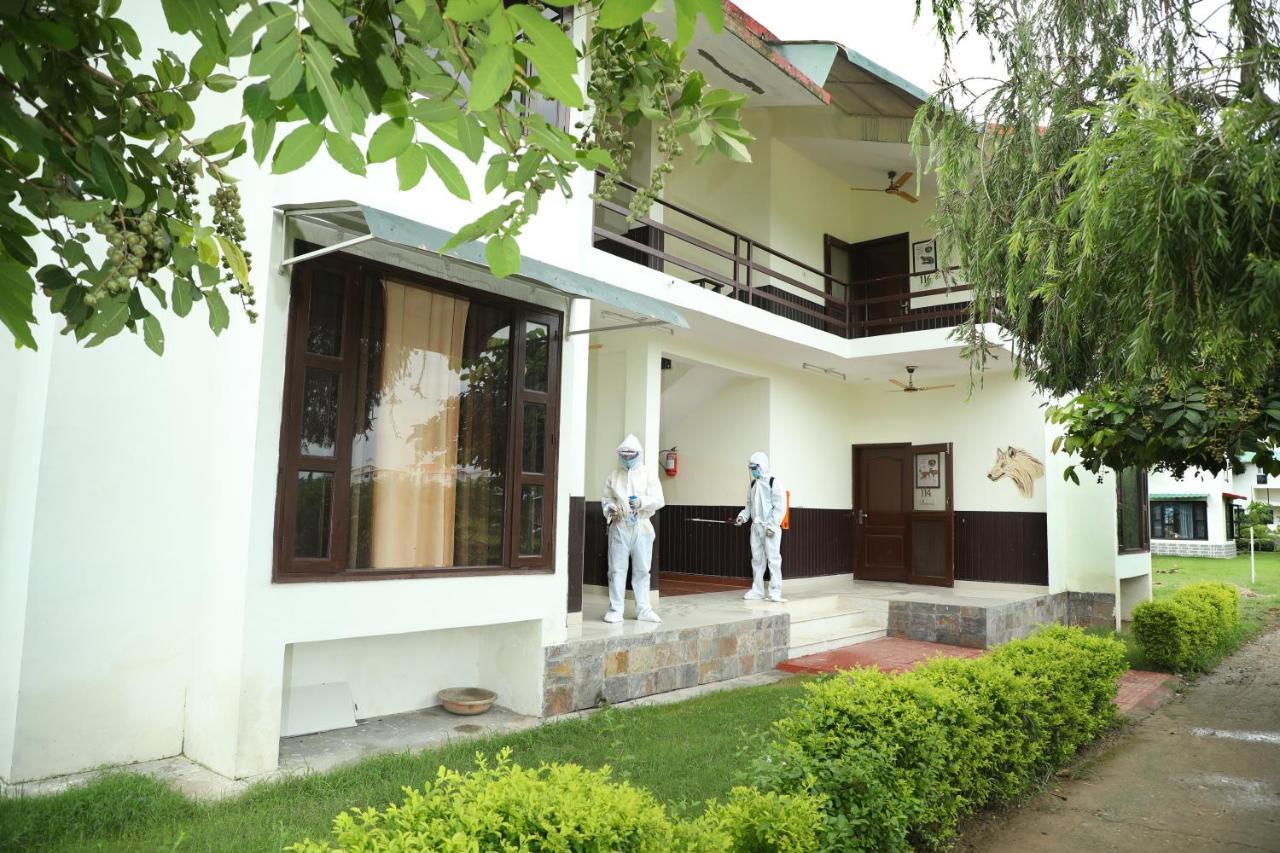 Corbett Treat Resort Рамнаґар Екстер'єр фото