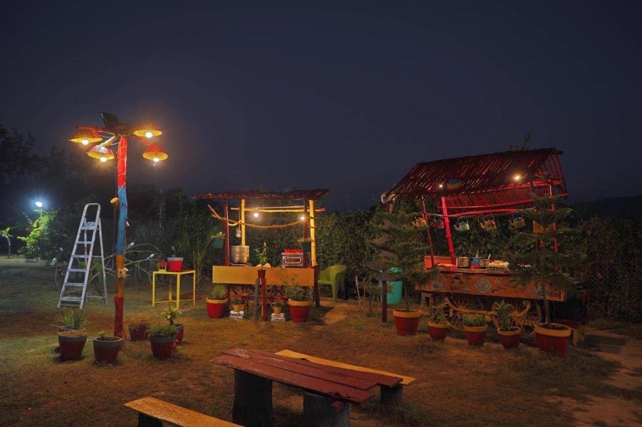Corbett Treat Resort Рамнаґар Екстер'єр фото