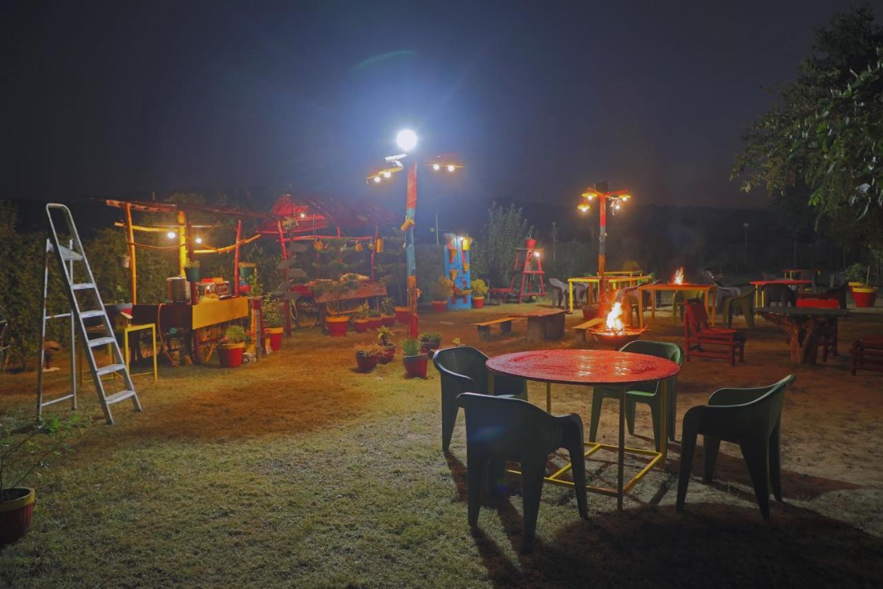 Corbett Treat Resort Рамнаґар Екстер'єр фото