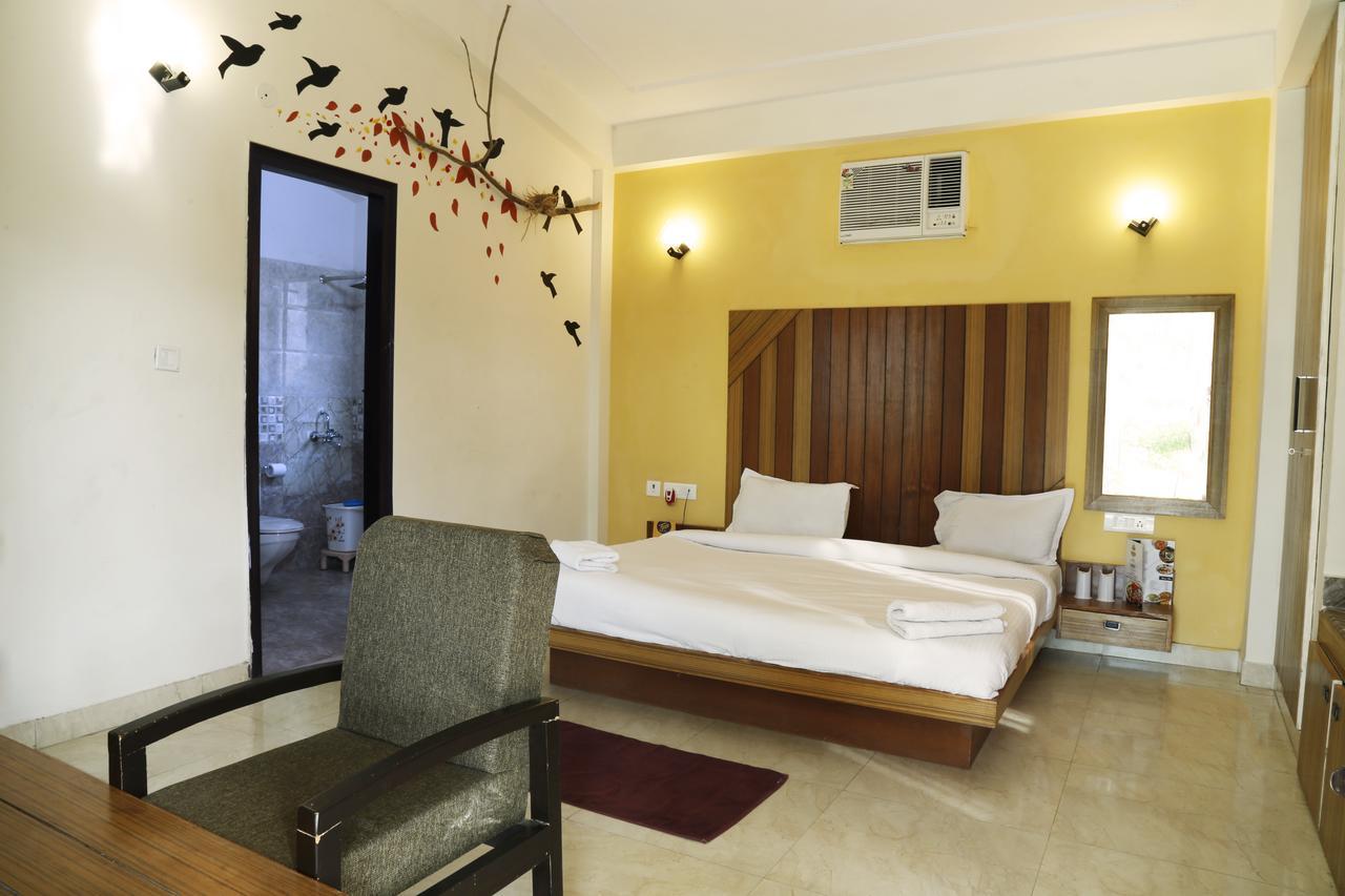 Corbett Treat Resort Рамнаґар Екстер'єр фото