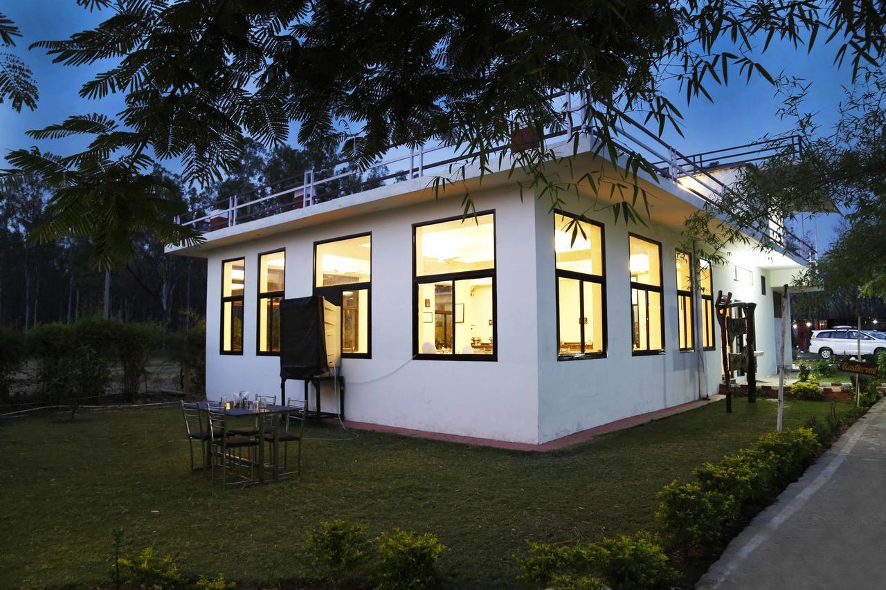 Corbett Treat Resort Рамнаґар Екстер'єр фото